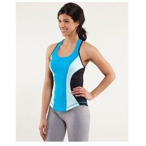 LULULEMON Cardio Kick Tank Top Beach Blue Aqua Black Yoga Shelf Bra Sz 2